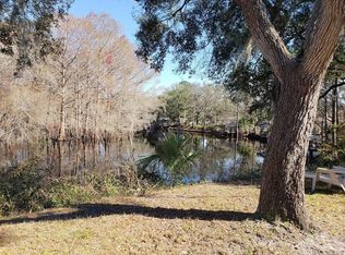 3853 E Riverside Dr, Dunnellon, FL 34434