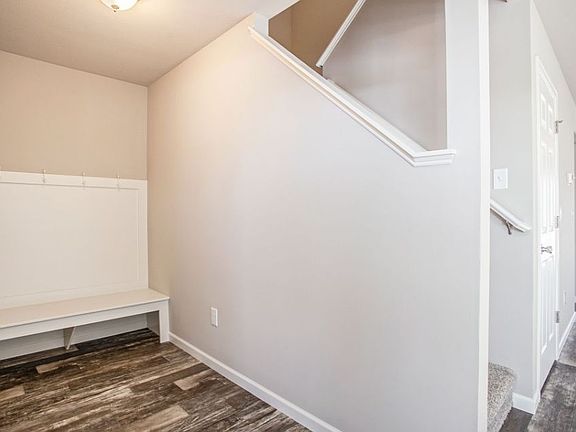 2nd image of 209 Thornhill Ct