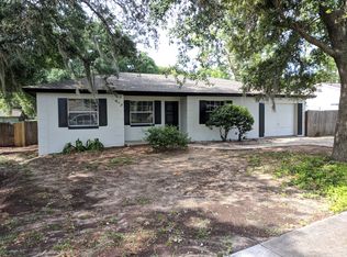 2724 S Dellwood Dr, Eustis, FL 32726