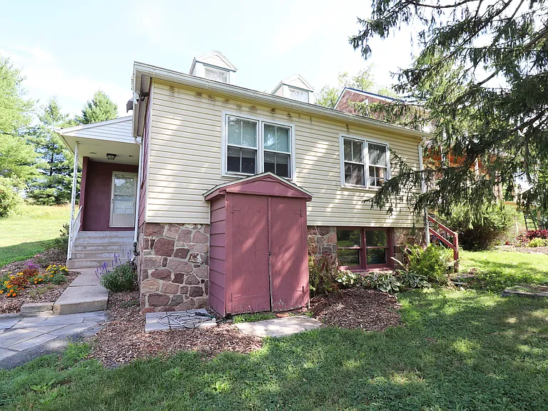 1059 Alleghenyville Rd — Photo 24