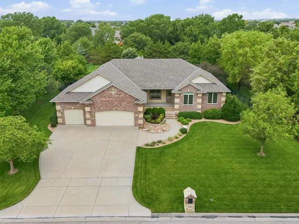 3131 N Den Hollow St, Wichita, KS 67205