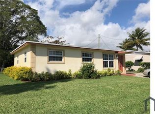 2261 NW 2nd St, Boynton Beach, FL 33435