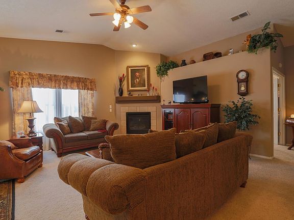 20160903181256853251000000-o