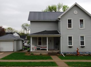 415 6th Ave SE, Dyersville, IA 52040