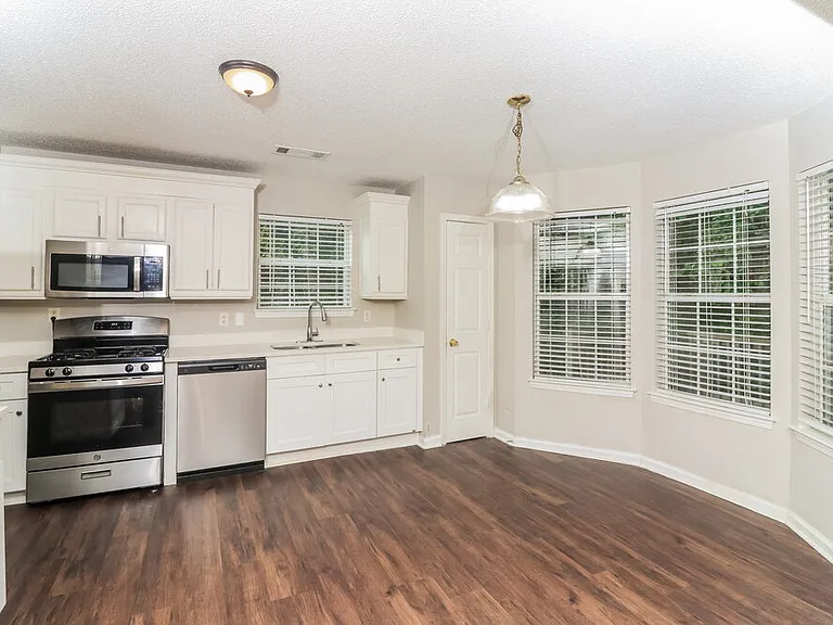 4125 Clarks Trl — Photo 11