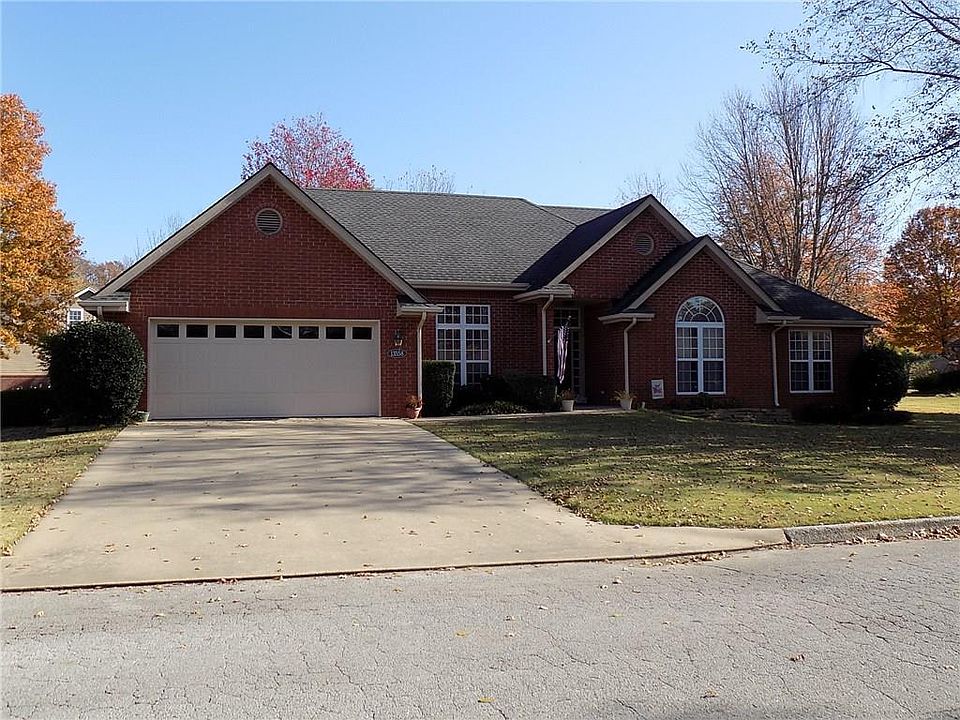 1st image of 13558 Saint Andrews Dr