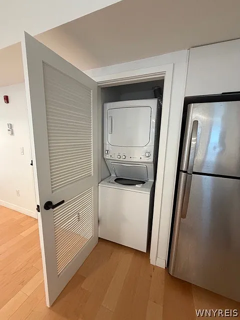 2 bed, 1.0 bath, 1148 sqft, $2,100 — Photo 4
