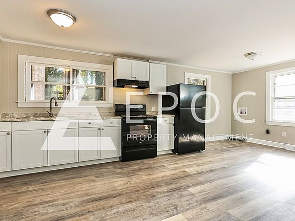 3rd image of 1308 Madison St