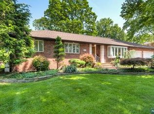 4 Bogert Rd, Pine Brook, NJ 07058
