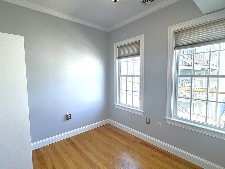 7 Knowlton St #2 — Photo 10