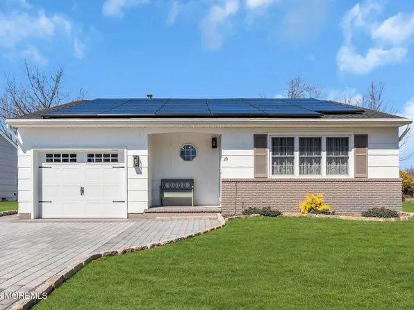26 Northumberland Drive, Toms River, NJ 08757