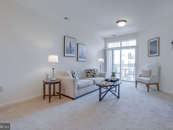 4th image of 2655 Prosperity Ave APT 322