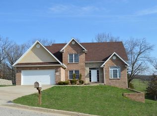 7601 Hunters Ln, Jefferson City, MO 65101