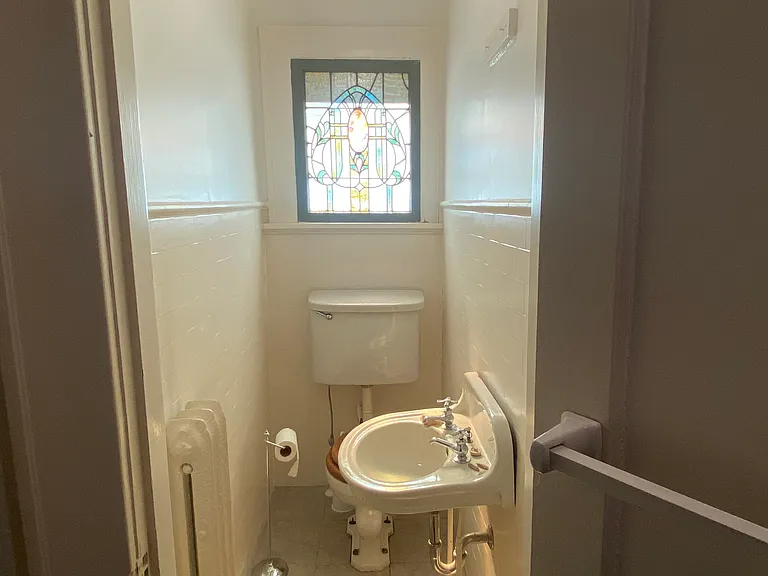 1835 Overton Park Ave — Photo 11