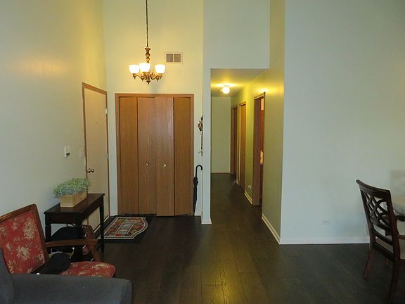 5th image of 1540 Thornfield Ln APT 6