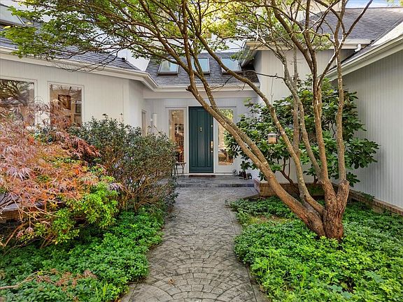 4th image of 545 Wood Haven Ct