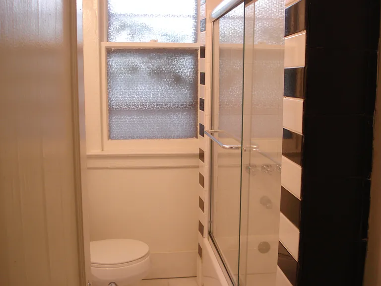 120 Hubinger St #1 — Photo 4