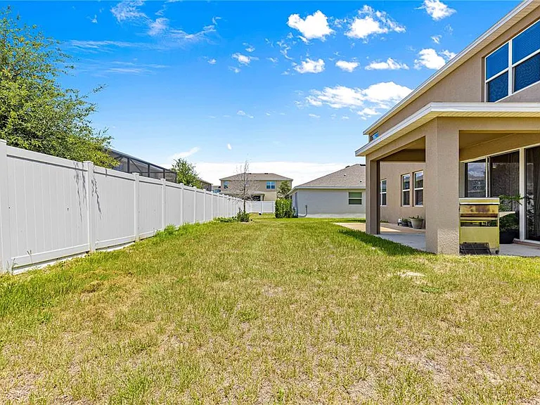 8142 SW 59th Ave — Photo 44