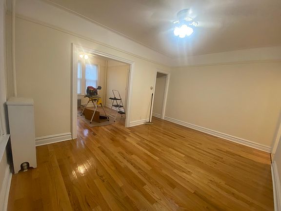 4th image of 1560 Ryder St Floor 1