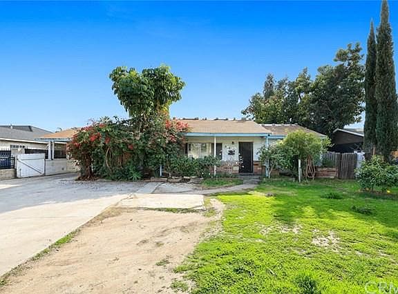 2nd image of 910 E Francisquito Ave
