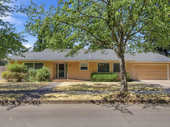 1030 1st Pl, Springfield, OR 97477