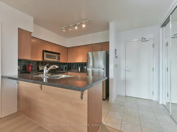 38 Fontenay Ct, Toronto, ON