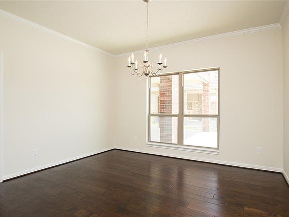 5th image of 2405 Apache St