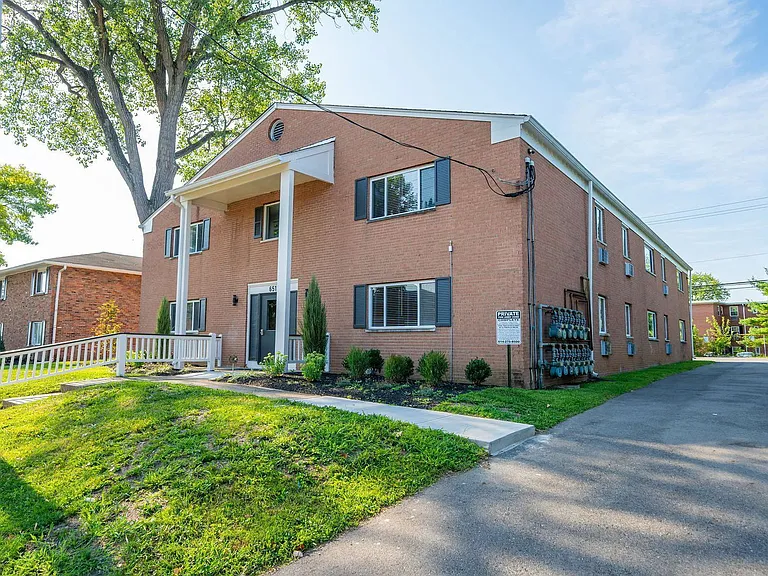 651 Riverview Dr #1 — Photo 14