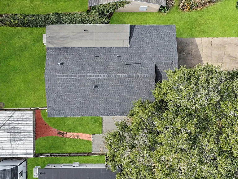 115 Marlin Ave — Photo 3