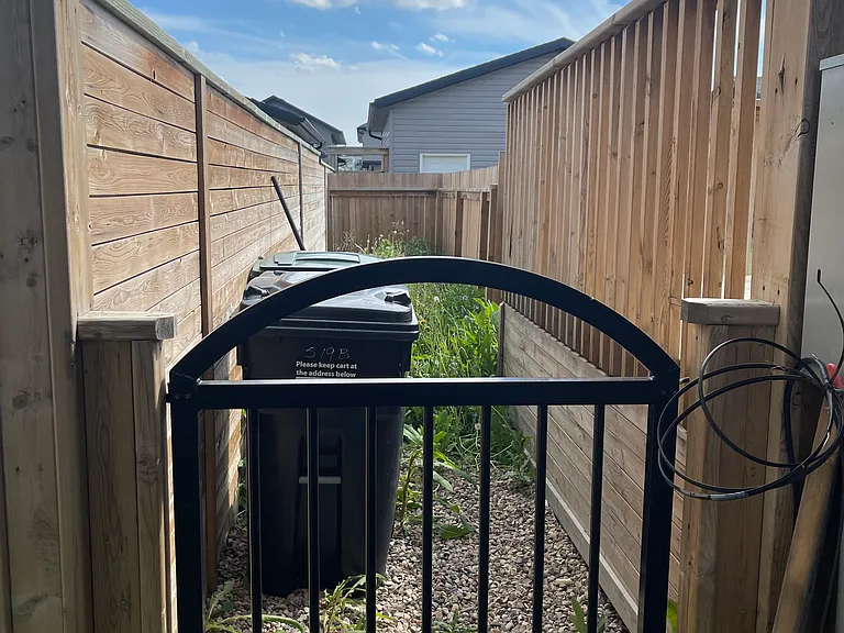 519 Marlatte Ln #B — Photo 9