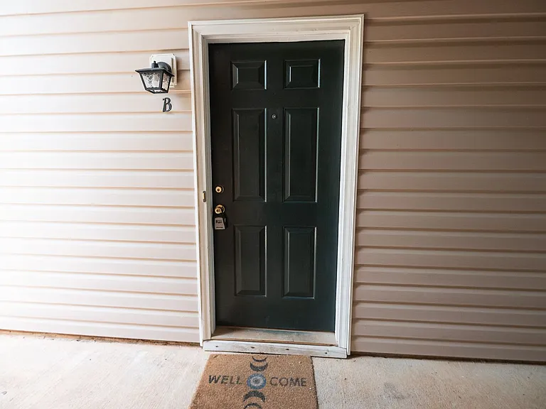 5639 Hornaday Rd #B — Photo 5