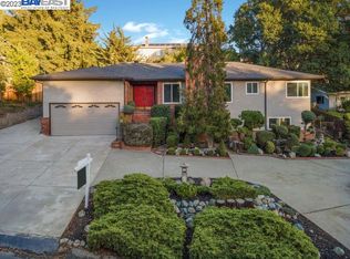 17628 Vineyard Rd, Castro Valley, CA 94546