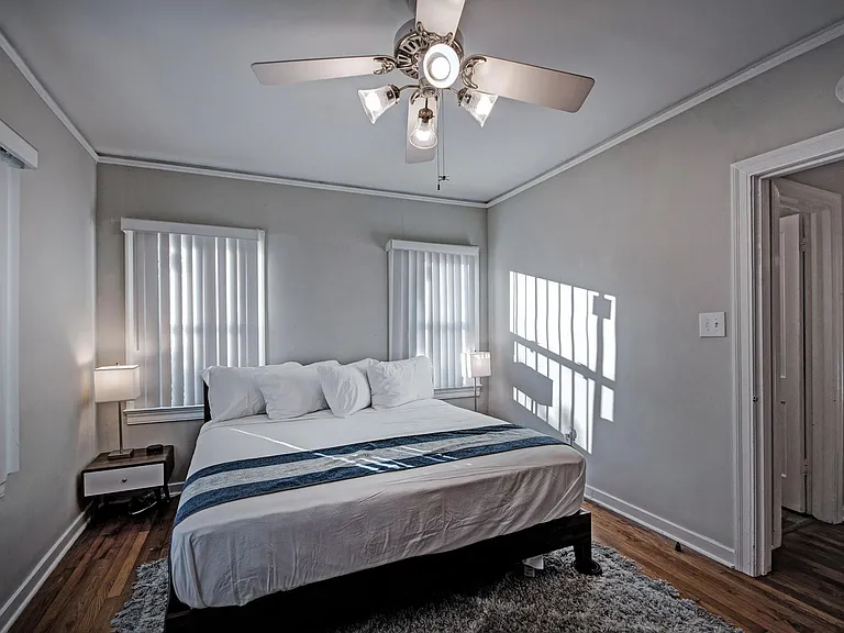 1124 Martingale Rd — Photo 30