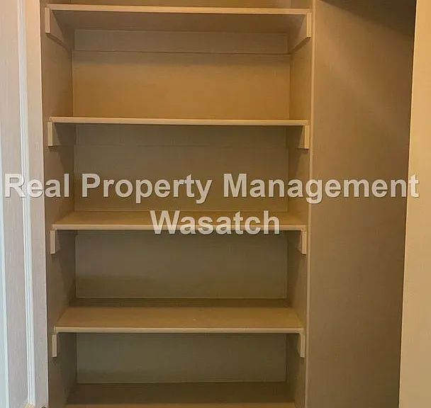 715 E Harrison Ave — Photo 15