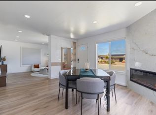 551 Terrace Ave, Half Moon Bay, CA 94019