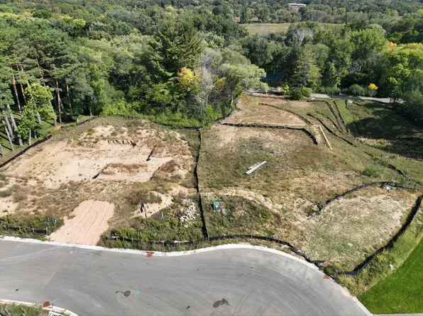 5537 Conifer Trl, Minnetonka, MN 55345