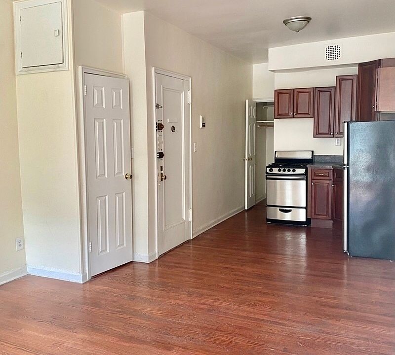 1st image of 1411 York Ave #D2