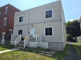 322 Cumberland St, Cornwall, ON K6J4J1