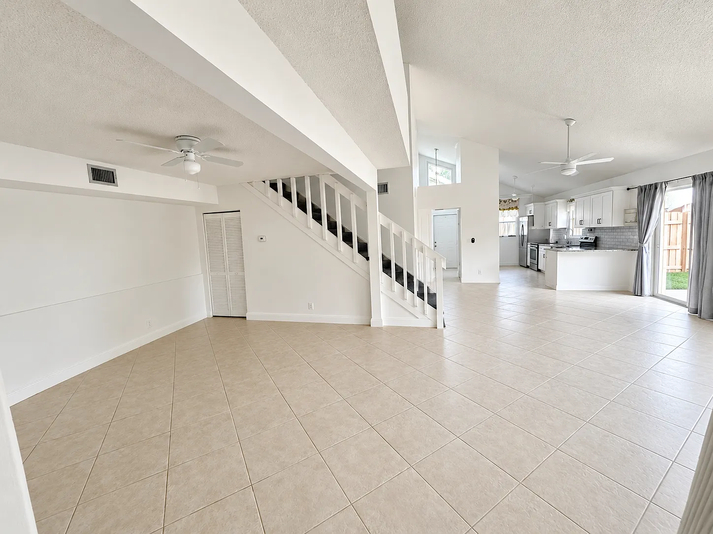 4 bed, 2045 sqft, $3,750 — Photo 4