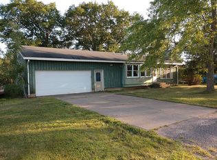 4782 Cedar Ct, Quinnesec, MI 49876