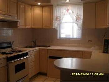 4th image of 4180 N Marine Dr #P4