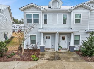 284H Date Palm Ln, Freeport, FL 32439