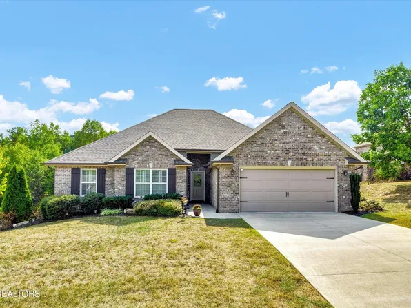 1313 Dreia Dr, Maryville, TN 37801