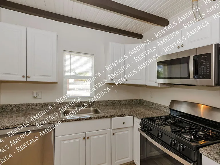 3048 N Sparkman Blvd — Photo 8