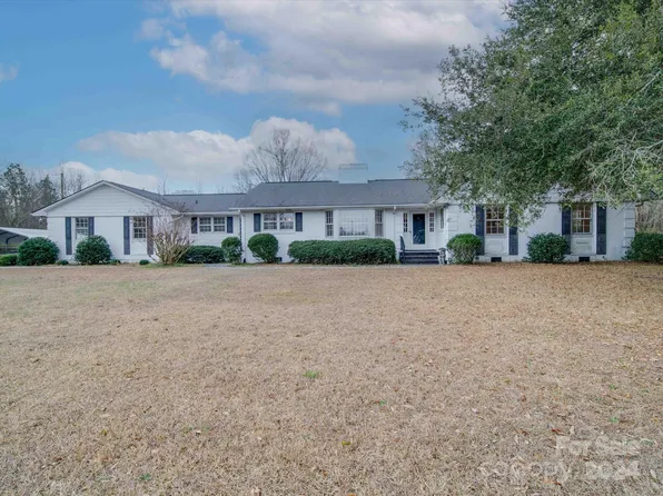 1944 Morven Rd, Wadesboro, NC 28170