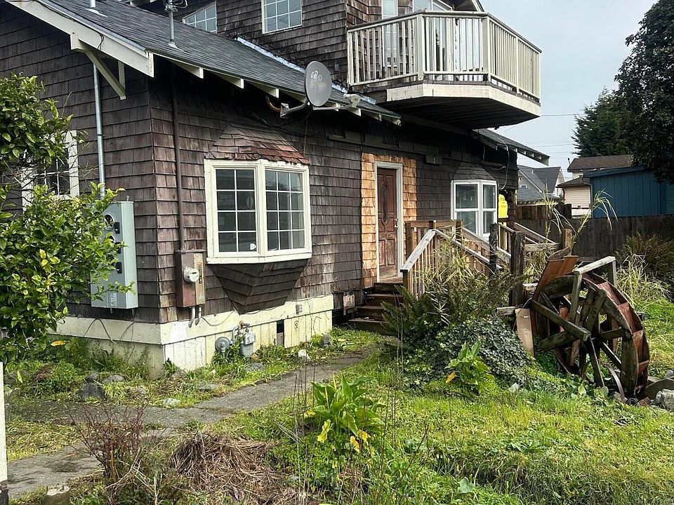 1st image of 821 Summer St