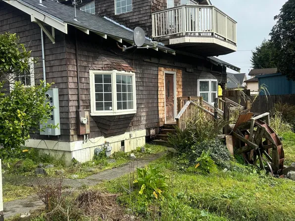 821 Summer St, Eureka, CA 95501