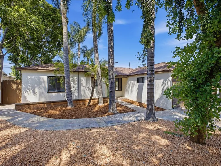 6845 Aura Ave — Photo 3