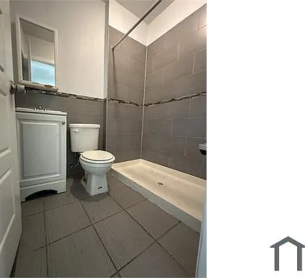 2237 N Sydenham St #2 — Photo 12