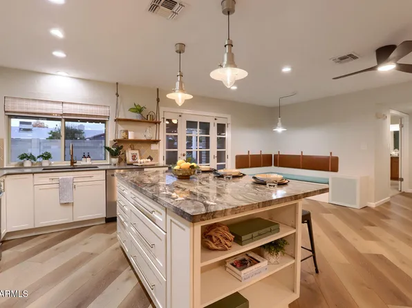 3641 W GRANDVIEW Road, Phoenix, AZ 85053